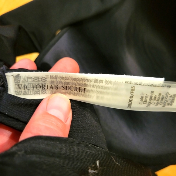 Victoria's Secret Balconette Underwire Bikini Top Black Size 38DDD Large - Picture 4 of 4